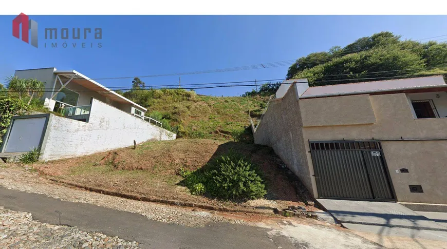 Foto 1 de Lote/Terreno à venda, 561m² em Bom Clima, Juiz de Fora