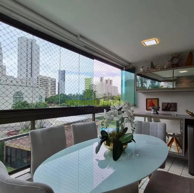 Foto 1 de Apartamento com 4 Quartos à venda, 205m² em Parnamirim, Recife