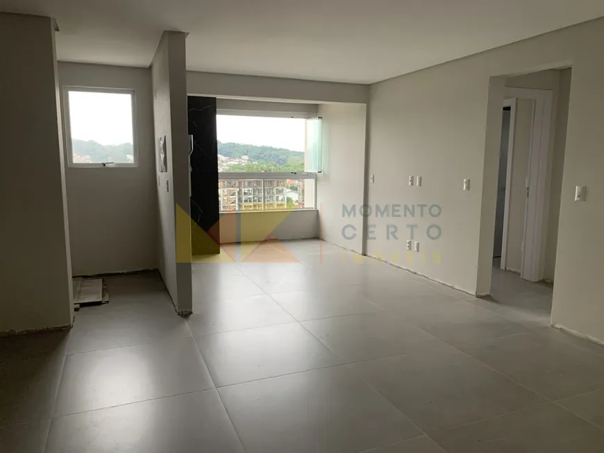 Foto 1 de Apartamento com 2 Quartos para alugar, 90m² em Escola Agrícola, Blumenau