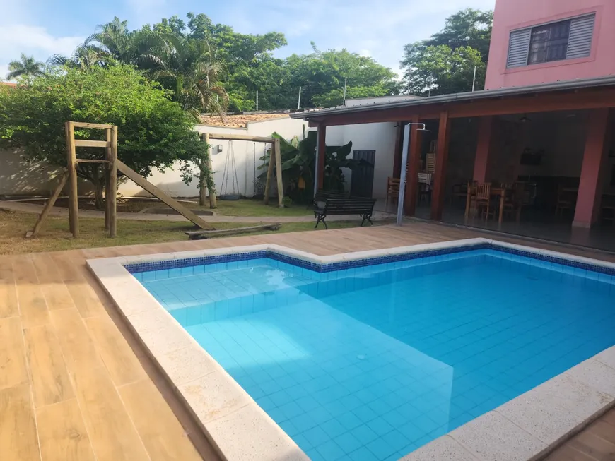 Foto 1 de Casa de Condomínio com 4 Quartos para alugar, 260m² em Jardim Petrópolis, Cuiabá