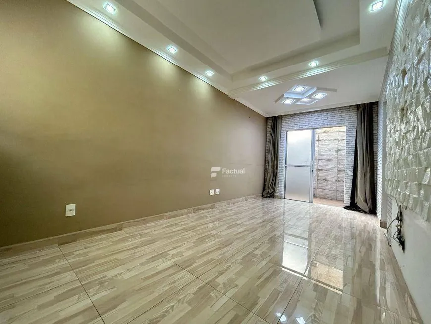 Foto 1 de Casa de Condomínio com 2 Quartos à venda, 75m² em Enseada, Guarujá