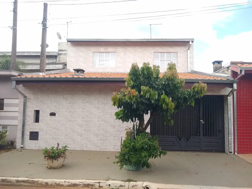 Foto 1 de Casa com 4 Quartos à venda, 187m² em Jardim Campos Verdes, Nova Odessa
