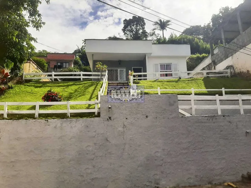 Foto 1 de Casa com 2 Quartos à venda, 430m² em Vale do Paraíso, Teresópolis