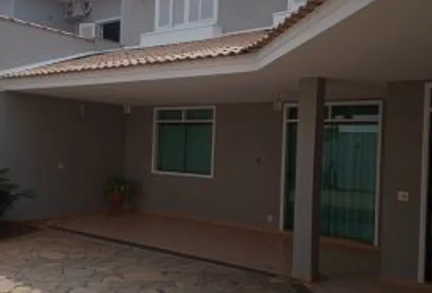 Foto 1 de Casa com 4 Quartos à venda, 320m² em Vila Bueno, Varginha