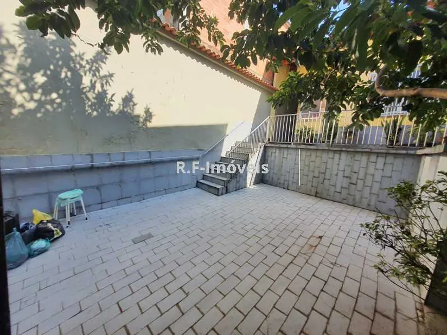 Foto 1 de Casa com 2 Quartos à venda, 209m² em  Vila Valqueire, Rio de Janeiro