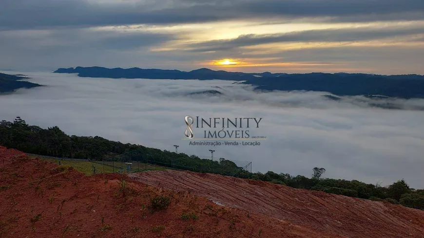 Foto 1 de Lote/Terreno à venda, 5500m² em , Campos do Jordão