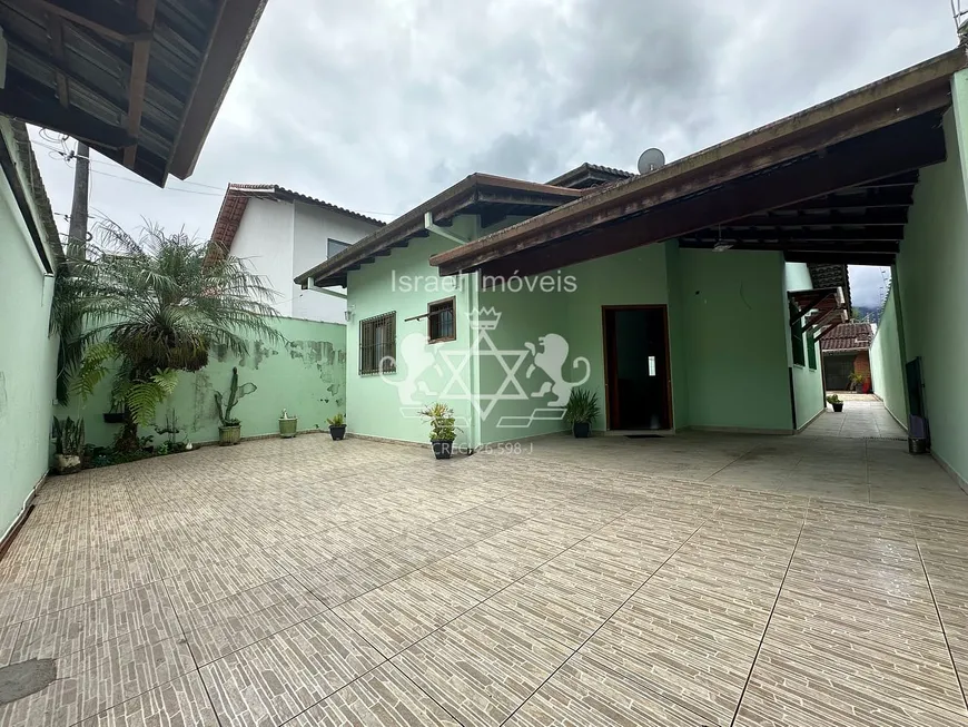 Foto 1 de Casa com 4 Quartos à venda, 190m² em Cidade Jardim, Caraguatatuba