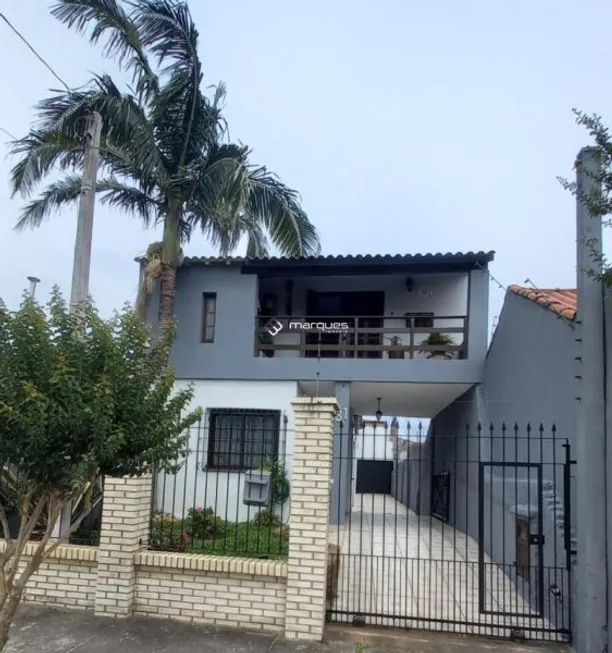 Foto 1 de Casa com 5 Quartos à venda, 329m² em Três Vendas, Pelotas