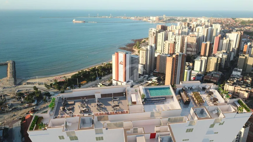 Foto 1 de Apartamento com 3 Quartos à venda, 154m² em Meireles, Fortaleza