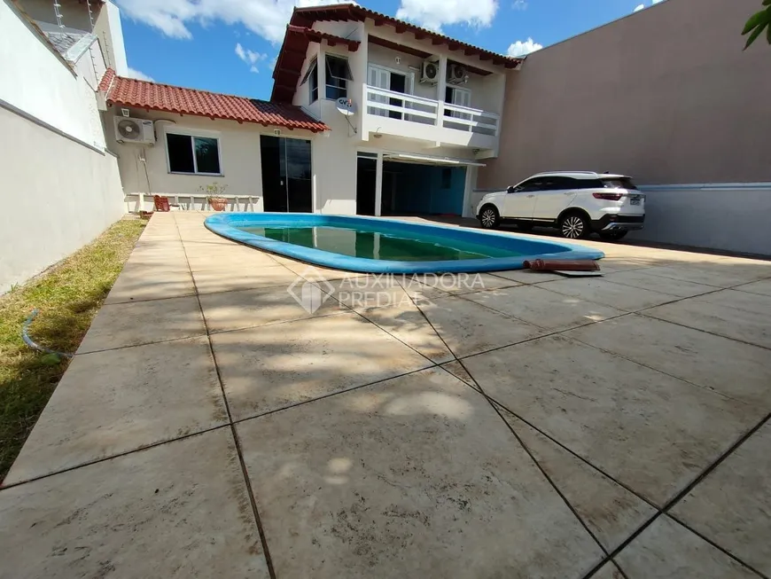 Foto 1 de Casa com 3 Quartos à venda, 200m² em Rio Branco, Canoas