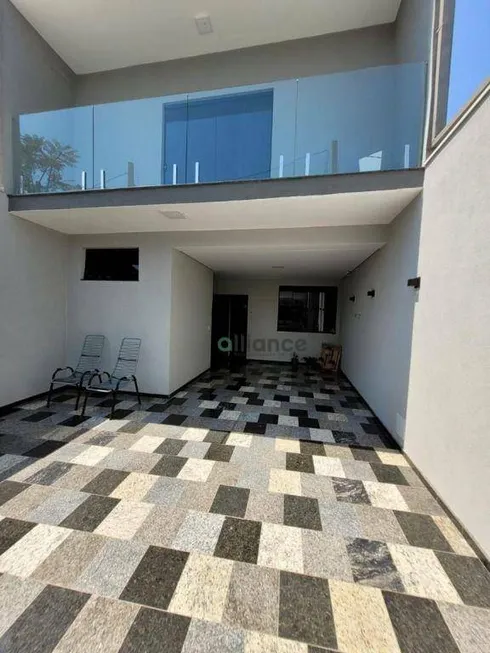 Foto 1 de Casa com 3 Quartos à venda, 228m² em Parque Residencial Jaguari, Americana