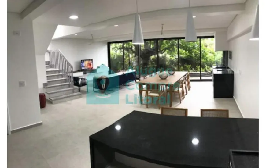 Foto 1 de Casa de Condomínio com 4 Quartos para venda ou aluguel, 210m² em Praia de Camburí, São Sebastião