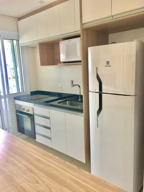 Foto 1 de Apartamento com 1 Quarto para alugar, 50m² em Vila Gertrudes, São Paulo