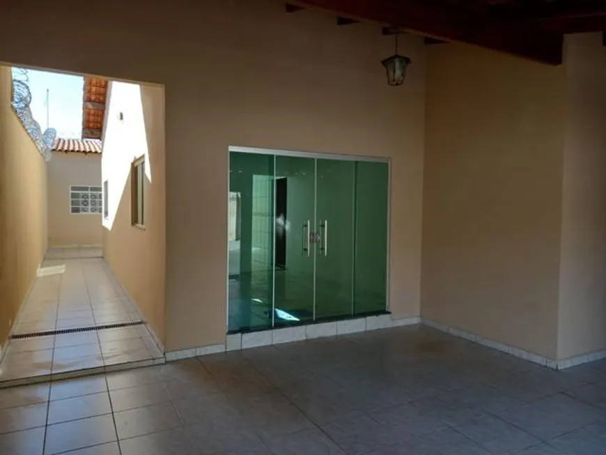 Foto 1 de Casa com 3 Quartos à venda, 240m² em Sao Lucas, Uberlândia