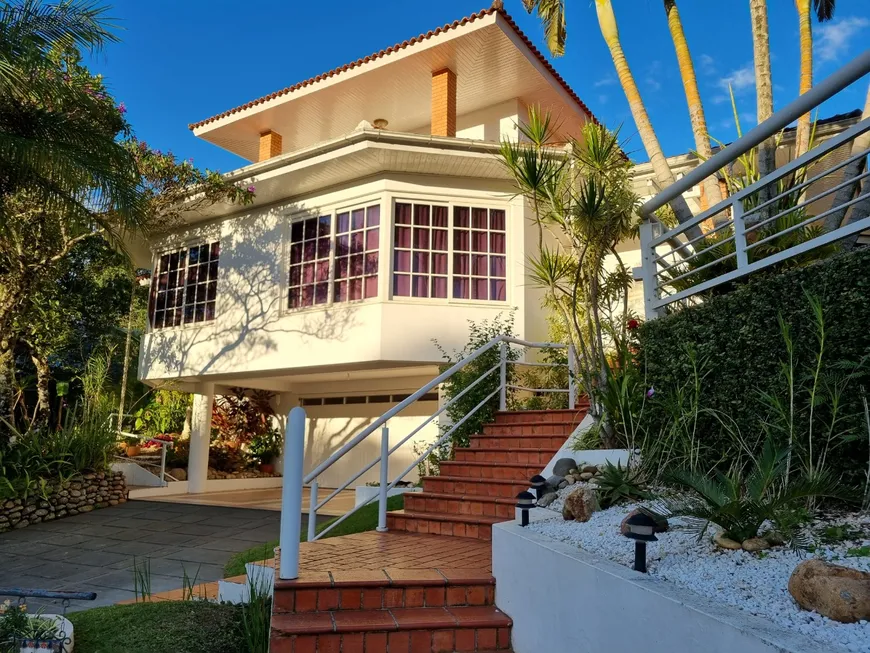 Foto 1 de Casa com 3 Quartos à venda, 384m² em Cacupé, Florianópolis