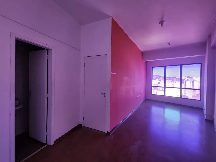 Foto 1 de Sala Comercial para venda ou aluguel, 32m² em Centro, Niterói