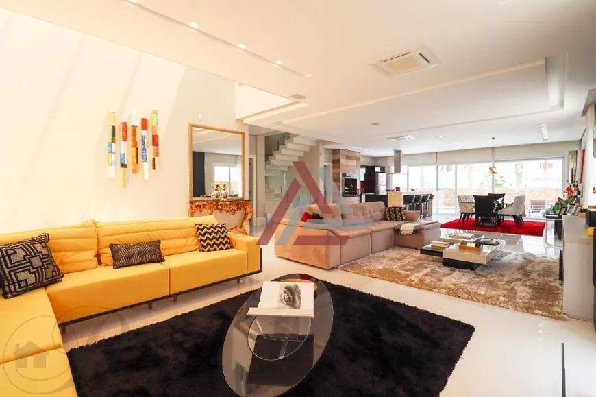 Foto 1 de Casa com 5 Quartos à venda, 495m² em Jurerê Internacional, Florianópolis