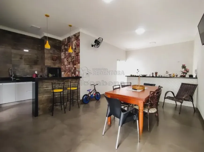 Foto 1 de Casa com 3 Quartos à venda, 159m² em Parque Cidade Jardim, Votuporanga