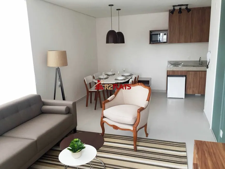 Foto 1 de Flat com 1 Quarto para alugar, 38m² em Vila Olímpia, São Paulo