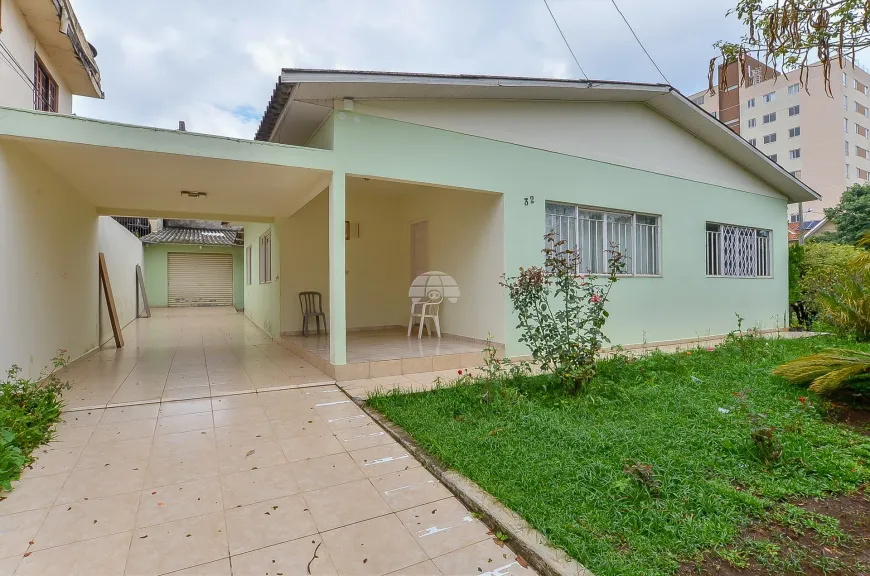 Foto 1 de Casa com 3 Quartos à venda, 171m² em Tingui, Curitiba