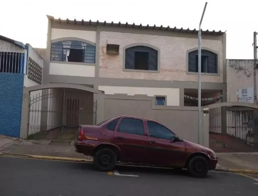 Foto 1 de Casa com 3 Quartos para alugar, 160m² em Centro, Limeira