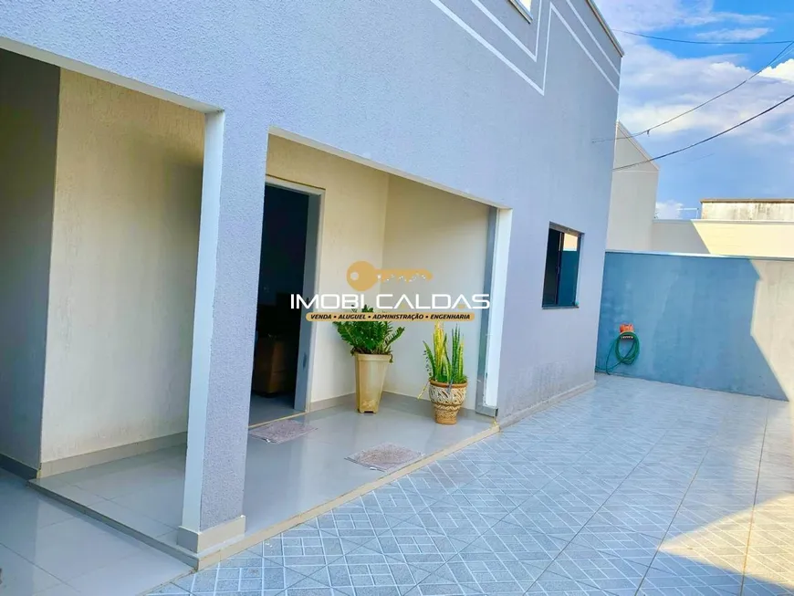 Foto 1 de Casa com 3 Quartos à venda, 175m² em Estancia Itaguai, Caldas Novas