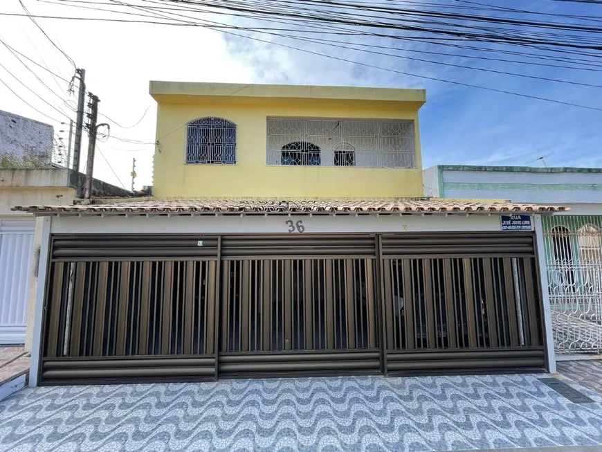 Foto 1 de Casa com 4 Quartos à venda, 200m² em Getúlio Vargas, Aracaju