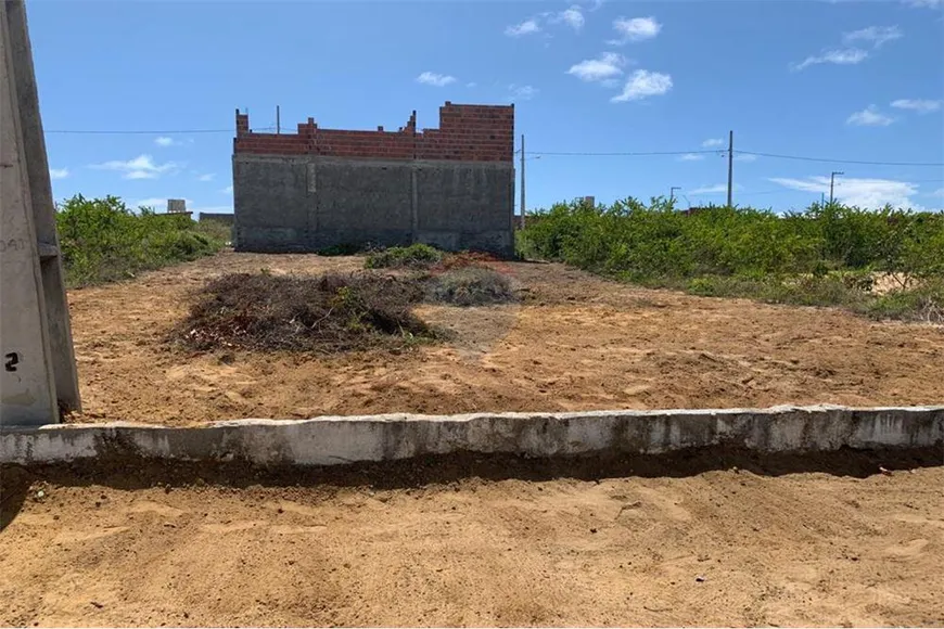 Foto 1 de Lote/Terreno à venda, 200m² em Carapibus, Conde