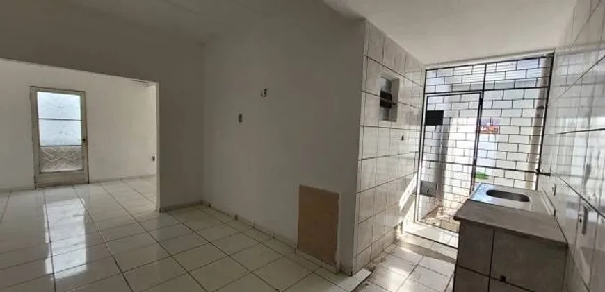 Foto 1 de Casa com 3 Quartos à venda, 105m² em Caminho de Areia, Salvador