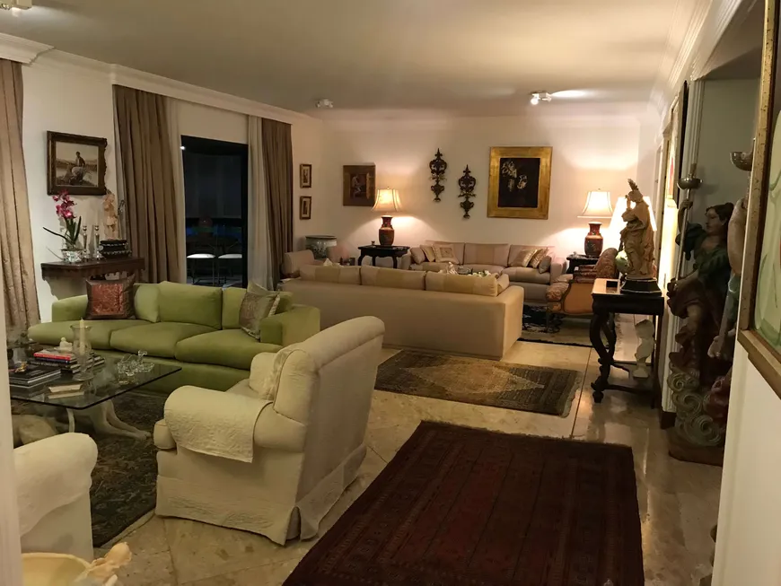 Foto 1 de Apartamento com 4 Quartos à venda, 400m² em Horto Florestal, Salvador