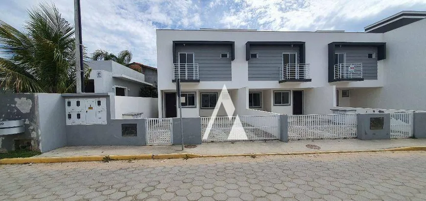 Foto 1 de Casa de Condomínio com 2 Quartos à venda, 74m² em Ambrósio, Garopaba