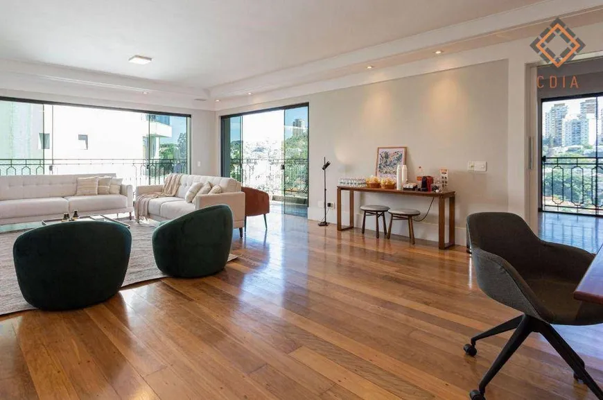 Foto 1 de Apartamento com 3 Quartos à venda, 269m² em Santa Cecília, São Paulo
