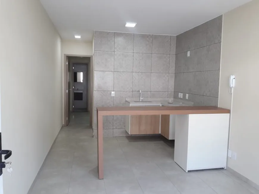 Foto 1 de Apartamento com 1 Quarto para alugar, 40m² em Santa Cruz da Serra, Duque de Caxias