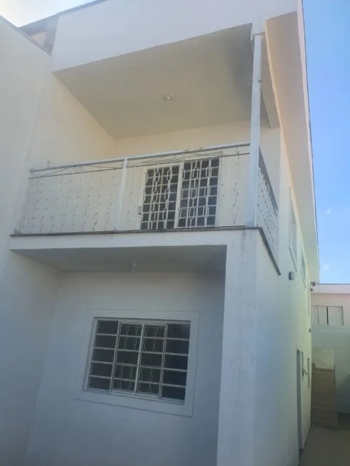 Foto 1 de Casa com 3 Quartos à venda, 186m² em Parque Senhor do Bonfim, Taubaté