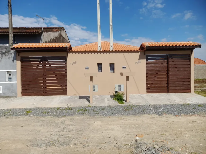 Foto 1 de Casa com 2 Quartos à venda, 58m² em Recanto dos Bandeirantes, Itanhaém
