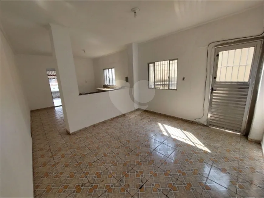 Foto 1 de Sobrado com 3 Quartos à venda, 185m² em Vila Mangalot, São Paulo