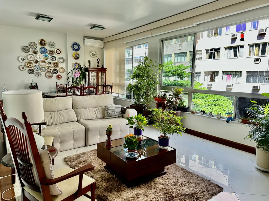 Foto 1 de Apartamento com 3 Quartos à venda, 118m² em Copacabana, Rio de Janeiro