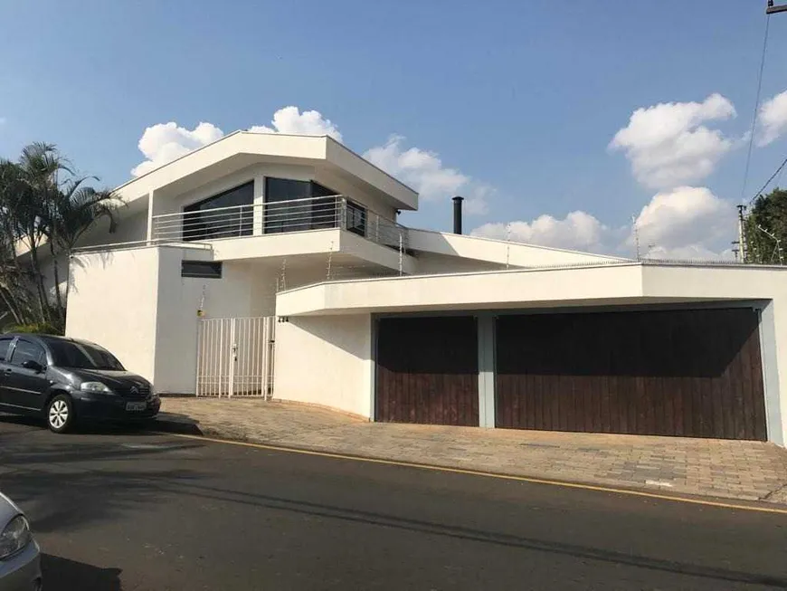 Foto 1 de Casa com 4 Quartos para venda ou aluguel, 499m² em Centro, São Carlos