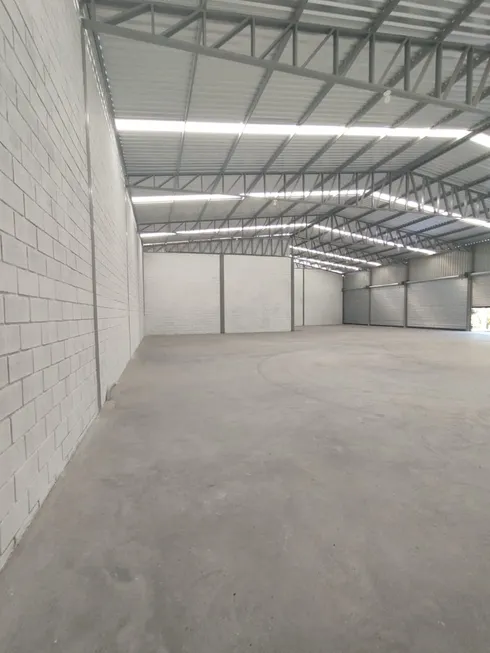 Foto 1 de Galpão/Depósito/Armazém para alugar, 720m² em Parque Xangri La, Contagem