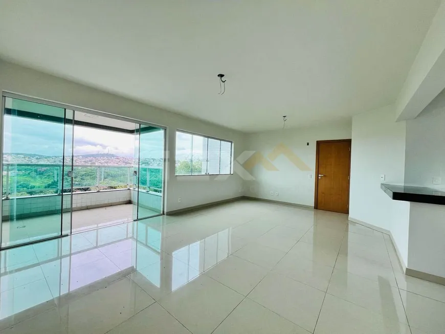 Foto 1 de Apartamento com 3 Quartos à venda, 139m² em Afonso Pena, Divinópolis