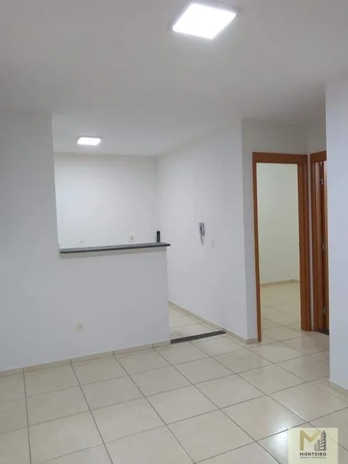 Foto 1 de Apartamento com 2 Quartos à venda, 40m² em Coophema, Cuiabá