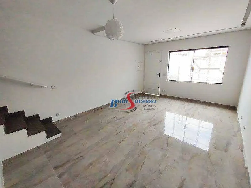 Foto 1 de Sobrado com 3 Quartos para venda ou aluguel, 120m² em Aricanduva, São Paulo