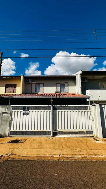 Foto 1 de Sobrado com 3 Quartos à venda, 150m² em Jardim Albatroz, Londrina