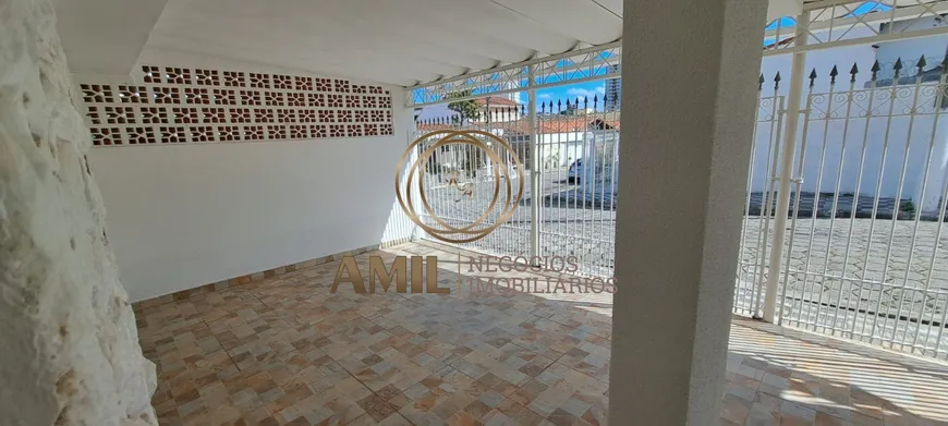 Foto 1 de Casa com 3 Quartos para alugar, 166m² em Jardim Mesquita, Jacareí