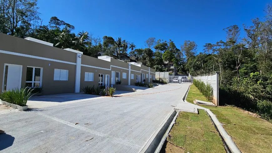 Foto 1 de Casa com 2 Quartos à venda, 60m² em Barro Branco, Ribeirão Pires