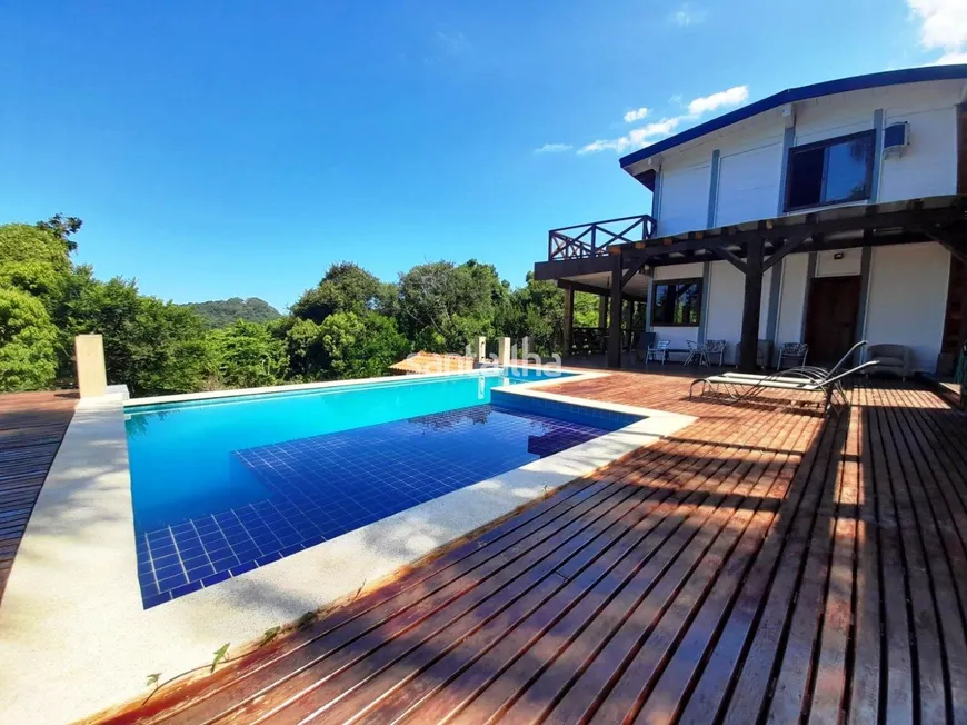 Foto 1 de Casa com 6 Quartos à venda, 320m² em Morro das Pedras, Florianópolis