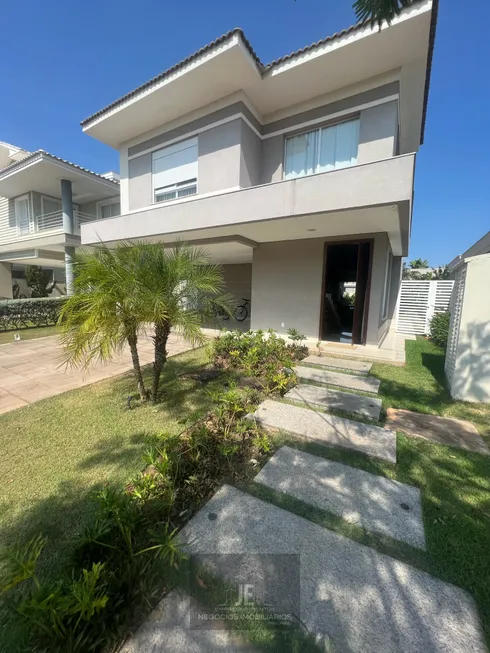 Foto 1 de Casa de Condomínio com 4 Quartos à venda, 289m² em Loteamento Alphaville Cuiabá II, Cuiabá