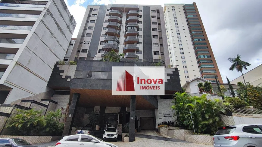 Foto 1 de Apartamento com 3 Quartos à venda, 125m² em Centro, Juiz de Fora