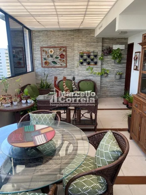 Foto 1 de Apartamento com 4 Quartos à venda, 253m² em Jaqueira, Recife