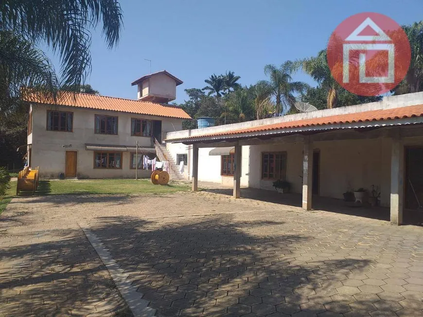 Foto 1 de Fazenda/Sítio com 5 Quartos à venda, 170m² em Vale Encantado, Bragança Paulista